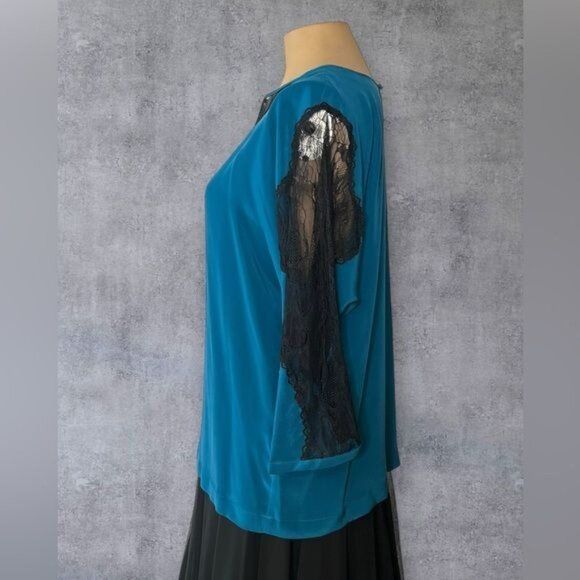 Simply Chloe Dao Silk & Lace Blouse – Size M - Picture 3 of 7